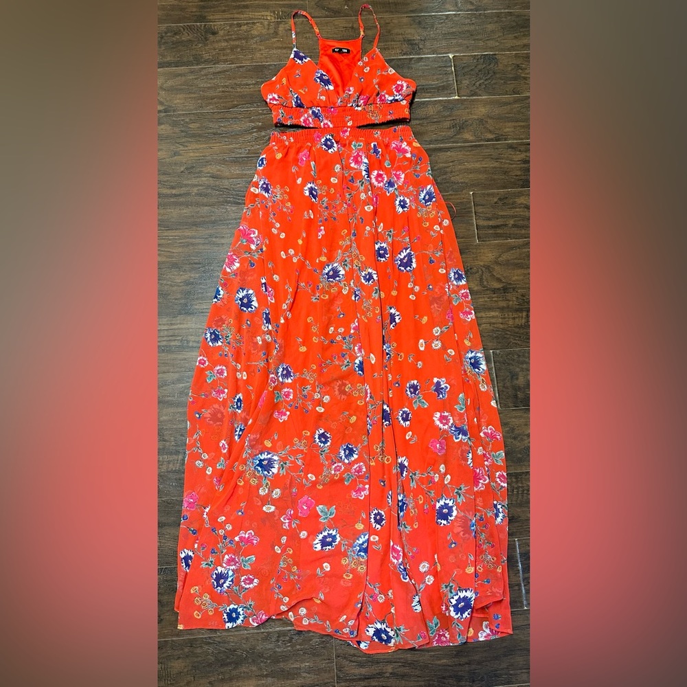 NWOT WOMENS EXPRESS MAXI DRESS